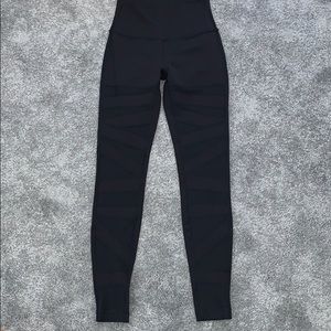 Lulu lemon patterned black leggings
